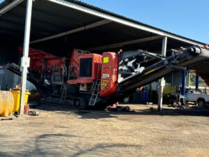Used Finlay I-120 Mobile impact crusher