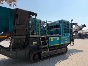 Used Powerscreen Trakpactor 260 Mobile Impact crusher
